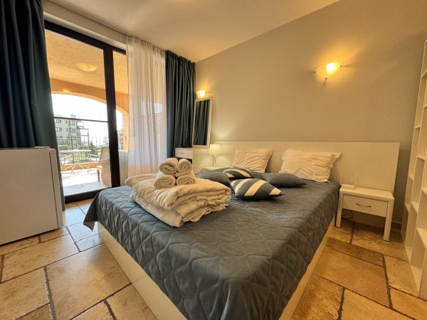 Sunny Studio w/ Pool View | Kaliakria — снимка 3
