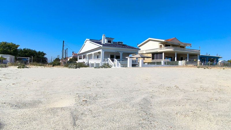 Thea Beach Villa — снимка 4
