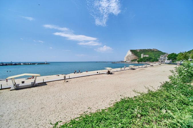 ATEA complex with  pool next to the beach 15 — снимка 2