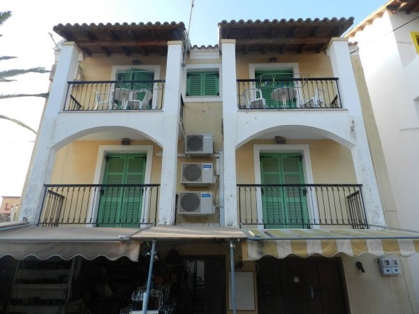 Sea view central apartment 100mts from the beach. — снимка 6