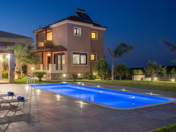 Villa David with private pool — снимка 1