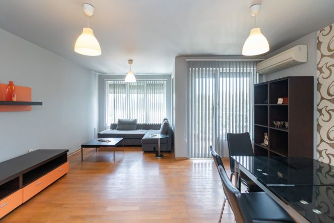 Nadia's Breeze - Spacious 1BR Apartment near the Beach — снимка 2