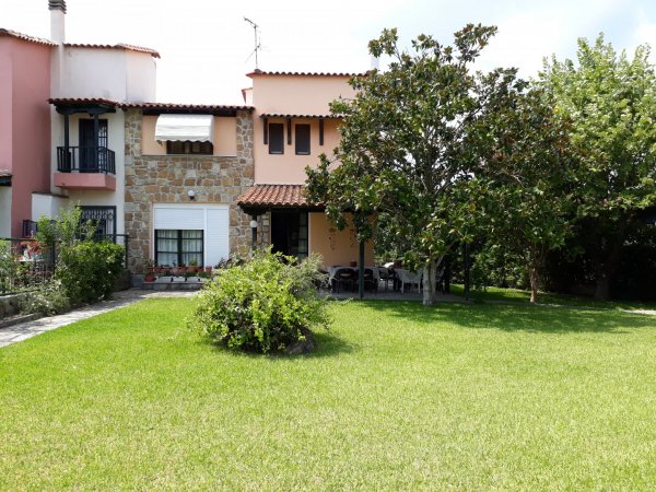 QUIET, LUXURY SUMMER HOUSE IN MAGNIFICENT CHALCHIDIKI NEAR BEAUTIFUL BEACHES — снимка 3
