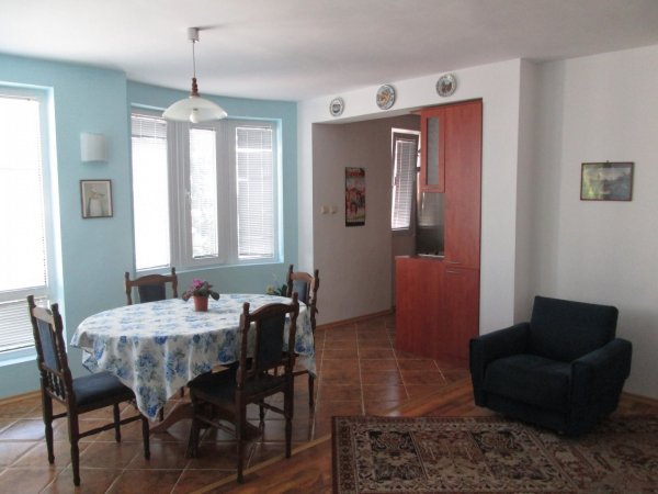 Two-bedroom apartment just a few steps from the beach in Varna — fotoğraf 2