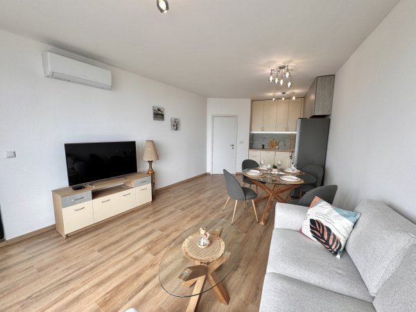 Breeze Home с панорамна морска гледка и паркомясто — снимка 6