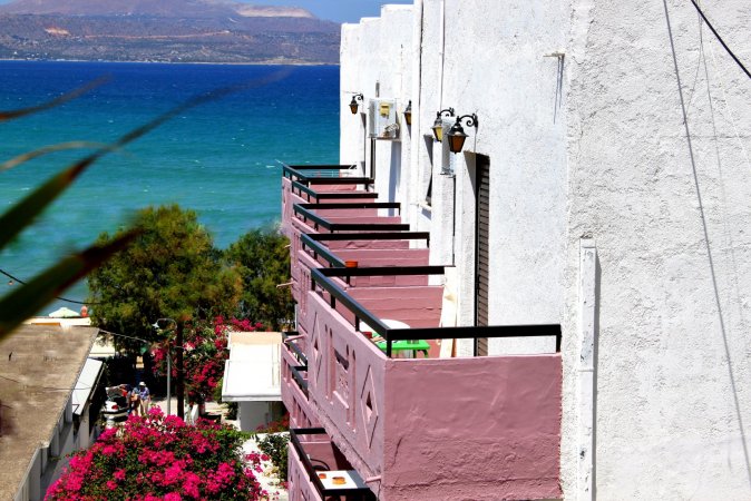 Apokoros Craft Deco Apartment near the sea in traditional Kalyves Crete Greece — снимка 1