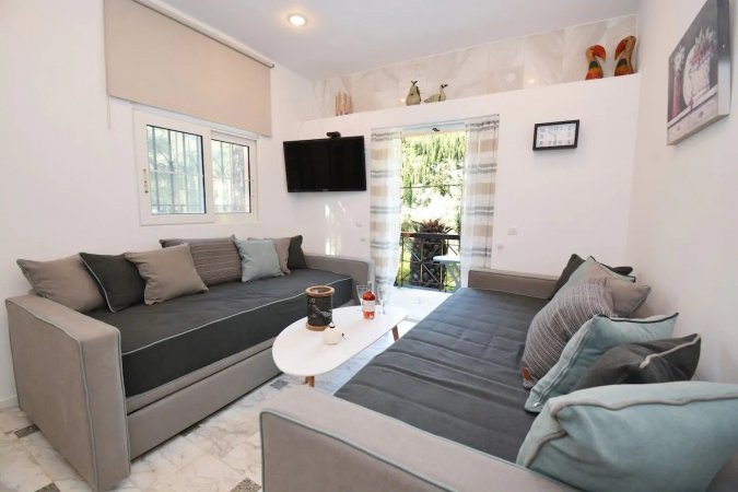 Luxury tiny house 400mts from the beach. — снимка 2