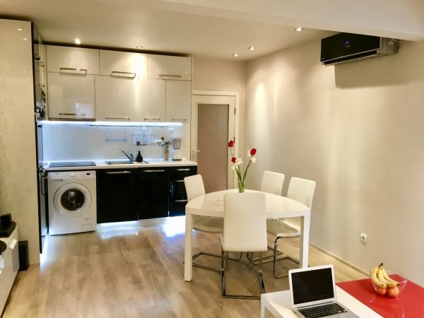 Super Central lovely and clean appartment — снимка 5