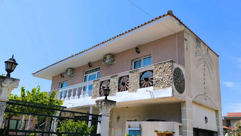 Ili's House in Mirodato — снимка 2