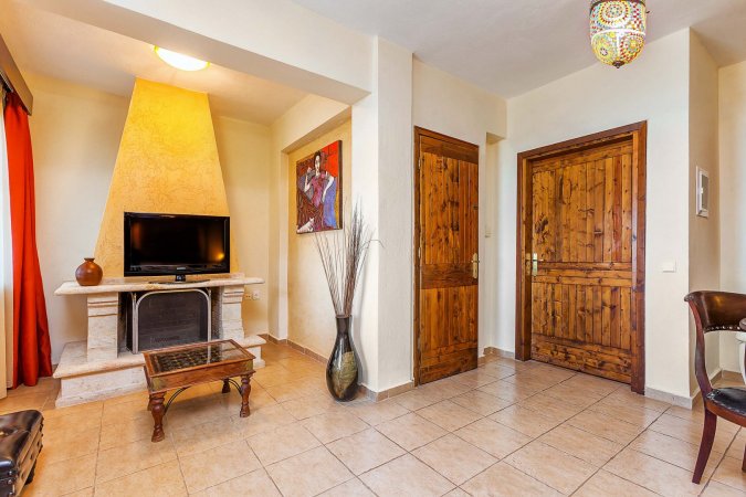 Athos Suite [Akritas Ef Zin Villas & Suites] — снимка 5