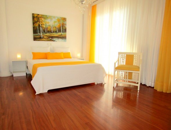 Sea and the City Luxury Sea View Aprt.3bdrm sleeps 7 — фотографија 2