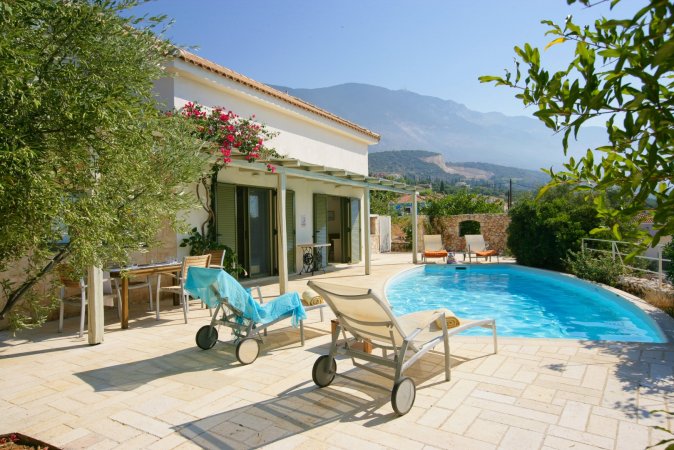 Ideales Resort Deluxe 2 bedroom villa Petalida — снимка 3