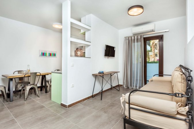 Oasis Chanioti Holiday Home - Ground Floor — снимка 3