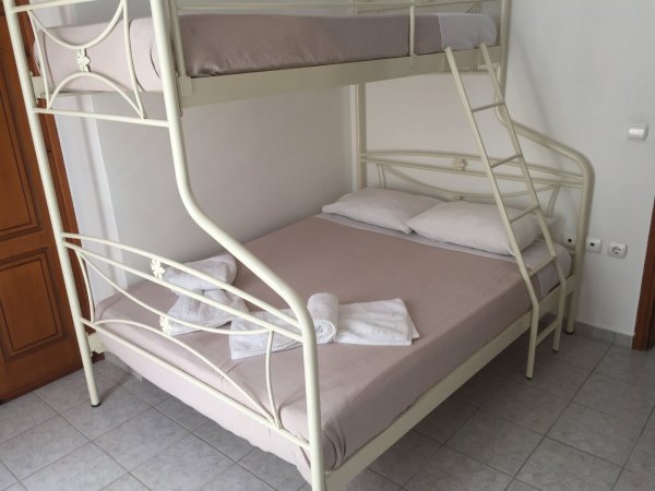 Depis home for 7 people Naxos town — фотографија 5