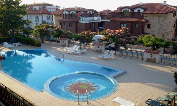 SUMMER HOLIDAYS IN SOZOPOL - INTI APARTMENT HOUSE І — фотографија 1