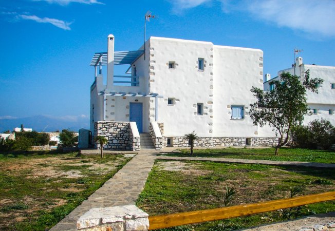 Archipelagos Villas - Villa Antiparos for 10-14 persons close to the sea with pool — снимка 3