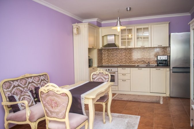 Luxury one-bedroom apartment for rent and parking in the center of Veliko Tarnovo — foto 2