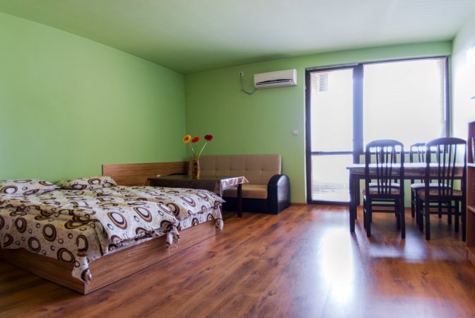 TEIS Apartments - 21