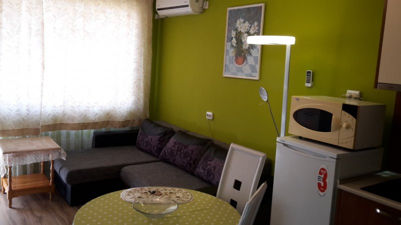 Apartment next to Sea Garden — фотографија 3