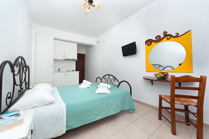 Double superior room Naxos town — снимка 4