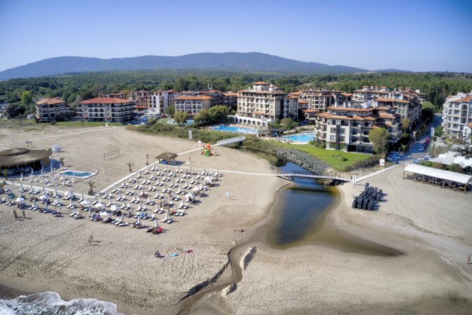 Oasis Beach Club Luxury Sea View Apartment — снимка 3