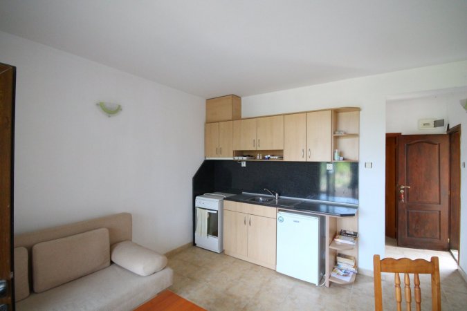 One bedroom ground floor apartment in Yalta — фотографија 6