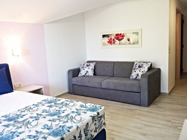 Efrosini Apartments Loft Suite — фотографија 6