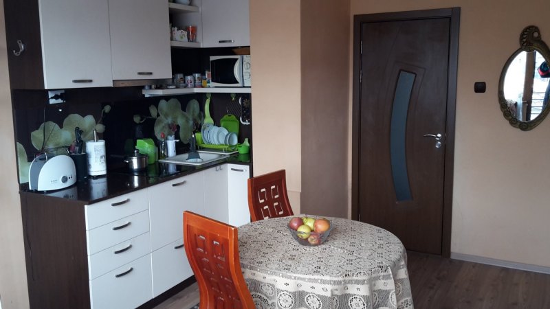 One bedroom in Pоmorie — фотографија 3