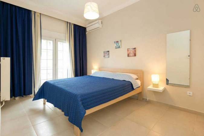 Sea view apartment 10 min from city center — снимка 3
