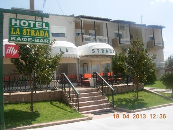 HOTEL LA STRADA — foto 1