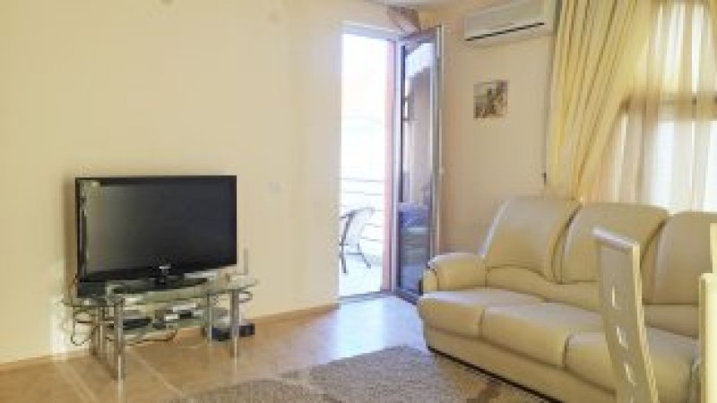 Apartment with 2 bedrooms in Sveti Vlas — фотографија 4