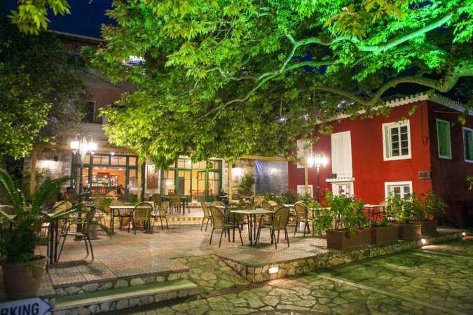 Oasis exclusive — фотографија 1