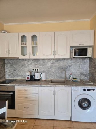 Apartment in Central Plaza — снимка 2