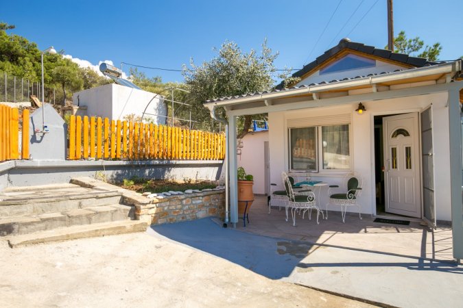 Бунгало  Йорданис - Bungalow Iordanis — снимка 4