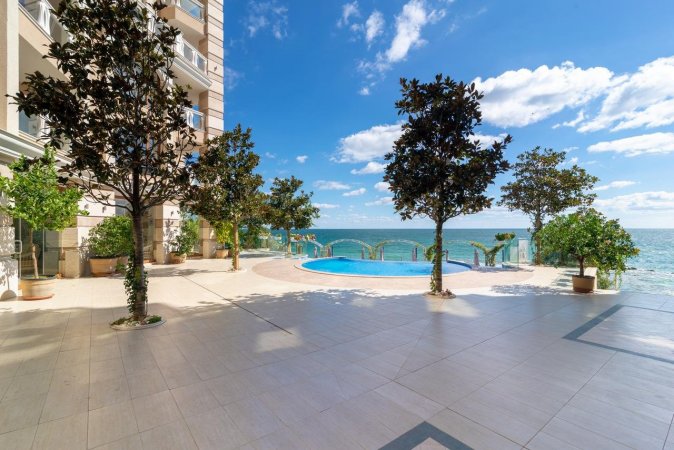 Luxury & panoramic apartment on La Mer beachfront. — фотографија 3