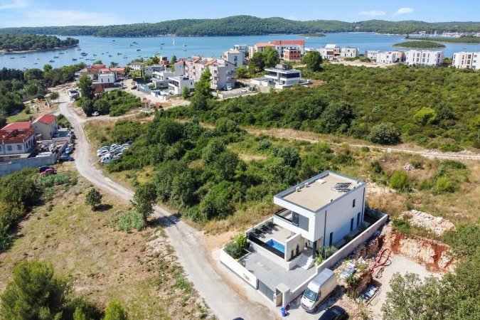 Dream vacations in Medulin — снимка 1