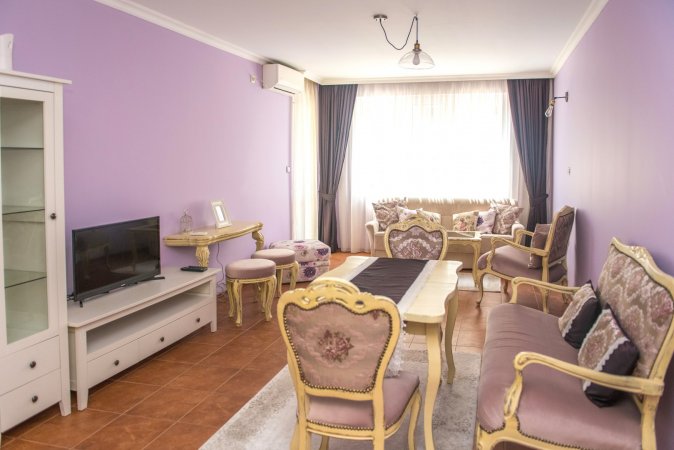 Luxury one-bedroom apartment for rent and parking in the center of Veliko Tarnovo — foto 1