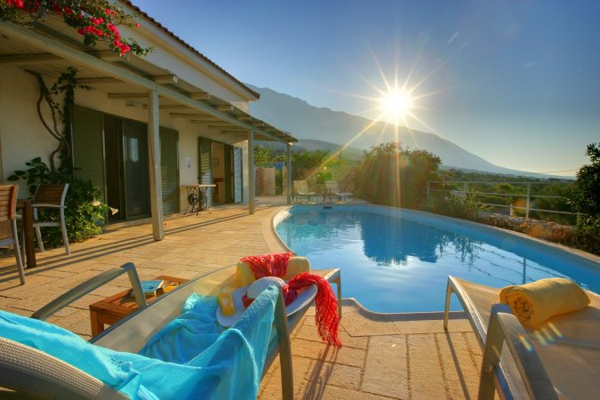 Ideales Resort Deluxe 2 bedroom villa Petalida — снимка 4