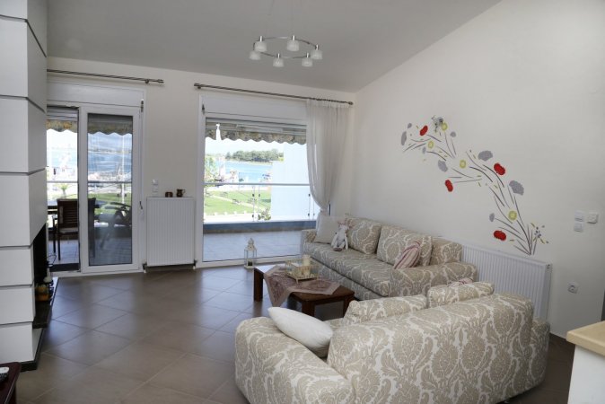 Konstantinos Luxury Apartment — снимка 2