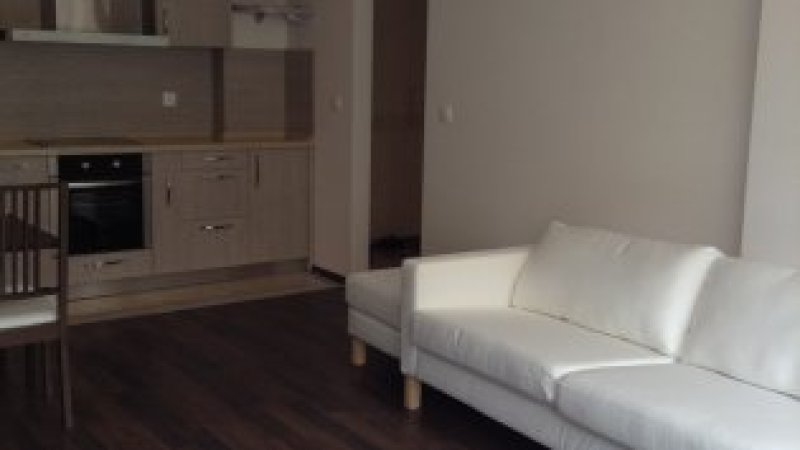 Апартамент с вид на море и планина. 2 спални. 50 м от морето — снимка 5