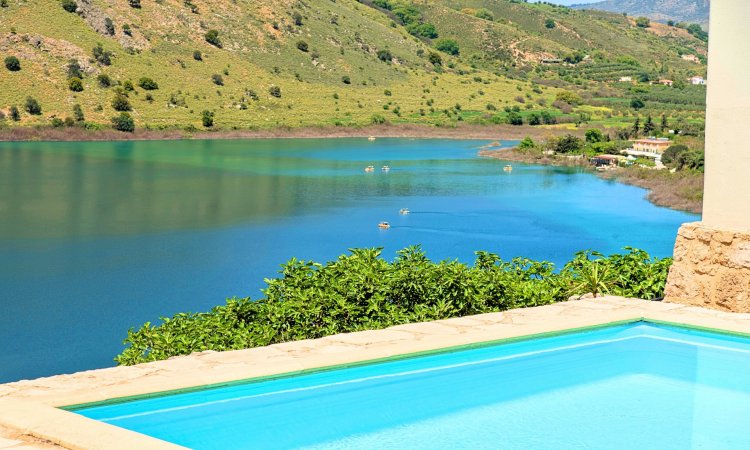 Du Lac Alpha Villa Private Pool — снимка 3