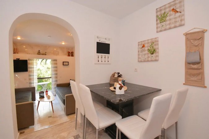 Luxury tiny house 400mts from the beach. — снимка 5