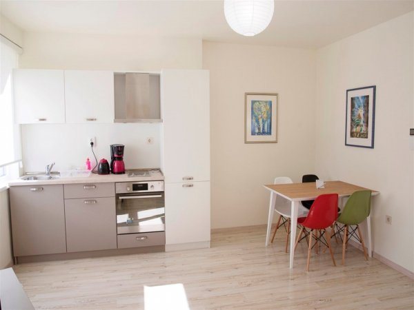 Asparuh Studios for rent — fotoğraf 1