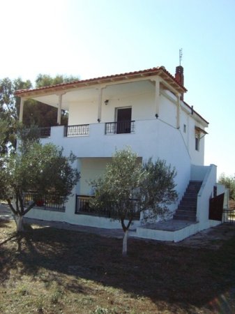 2 Level House in Athitos — фотографија 2