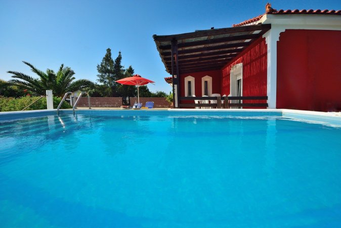 MOUZAKIS VILLAS (RED VILLA) — фотографија 3