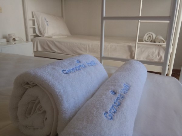 Grandma Vasiliki Rooms To Let - Room 4 — снимка 1