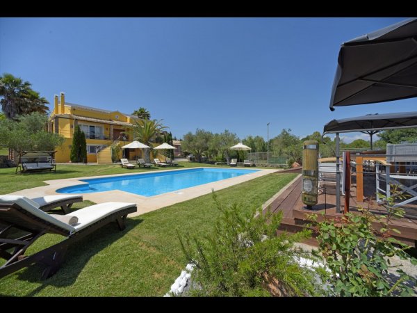Villa Privilege Classic with Tennis Court — фотографија 5