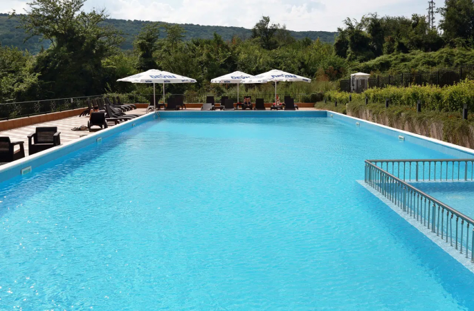 White Rock Castle Apartments - Pool & SPA — снимка 3