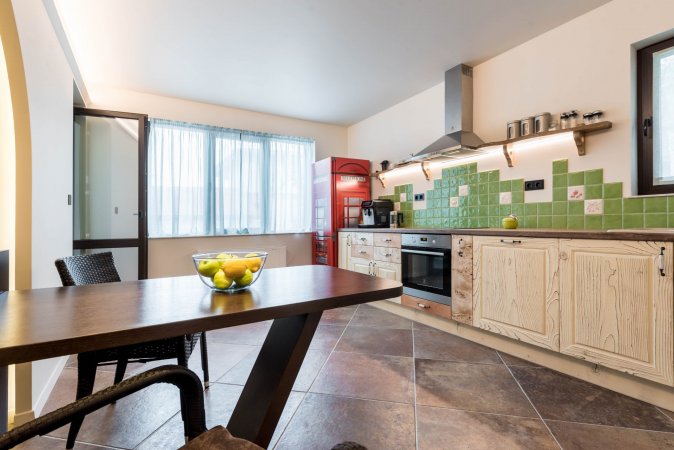 *Villa Apple* 3 BR Luxury Villa PRV pool & BBQ — снимка 5