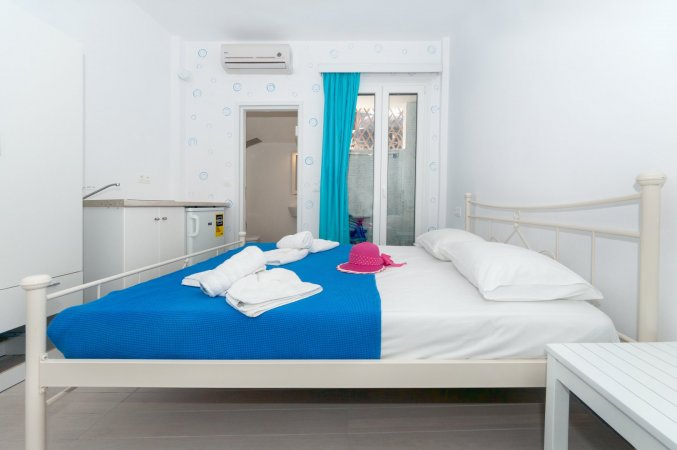 DOUBLE ROOM GROUND FLOOR FOR TWO — снимка 1